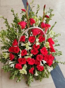 Rajnigandha Surprise – Elegant White Tuberose & Red Blooms Gift Basket